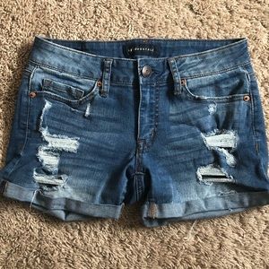 Aeropostale shorts